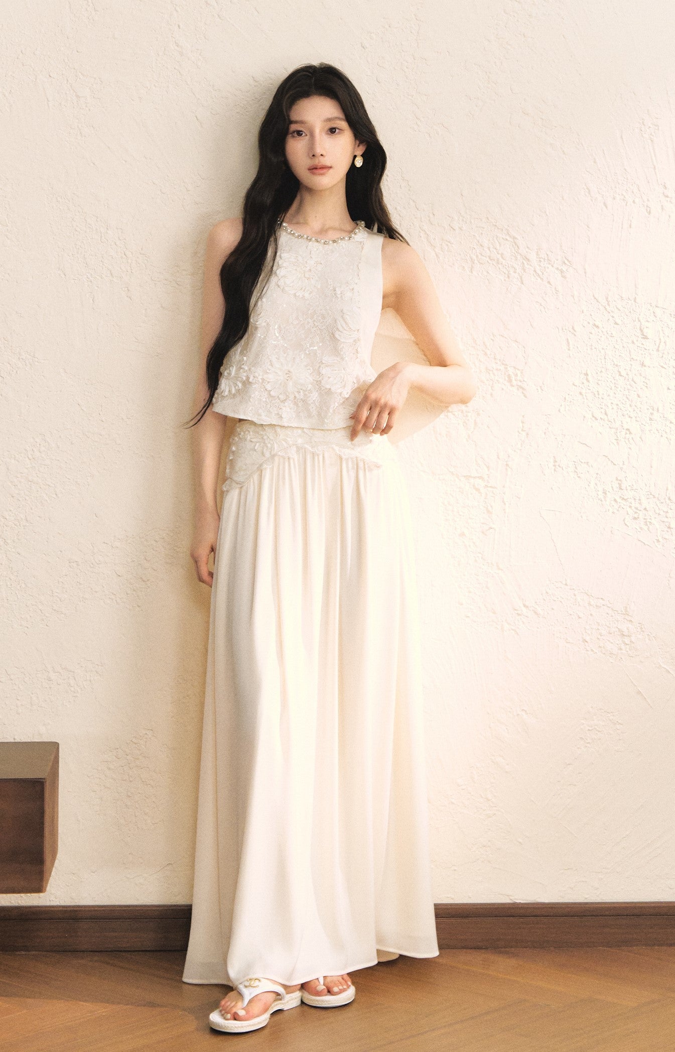 White Sleeveless Lace Top/Skirt OSH0179
