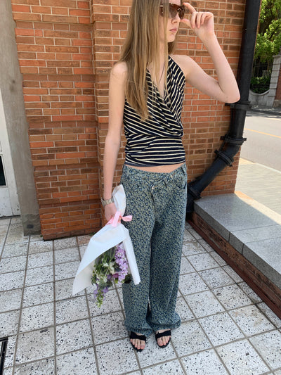 Floral Asymmetrical Layered Placket Jeans AOA0028