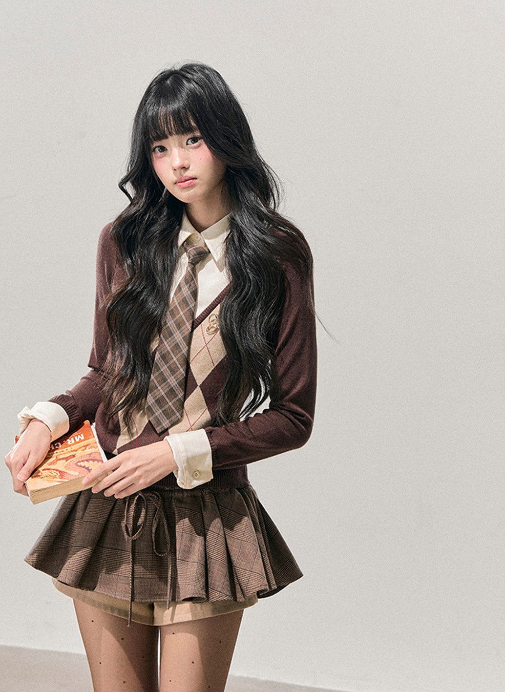 Faux Two-Piece Diamond Pattern Sweater DIA0747