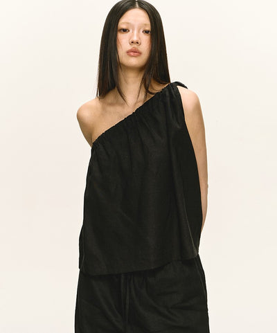 Niche Oblique Shoulder Sleeveless Top ANA0037