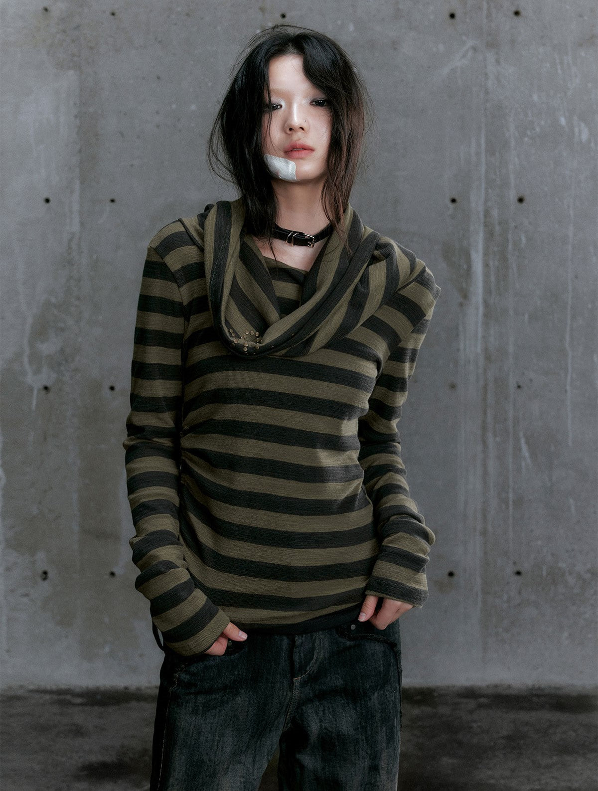 Gray Green Lapel Rivet Contrast Striped Long Sleeve T-shirt CES0101