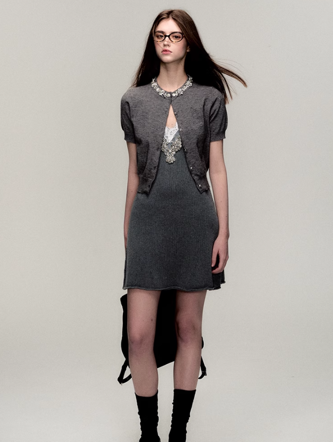 Gray Waist V-neck Knitted Suspender Dress OAK0179