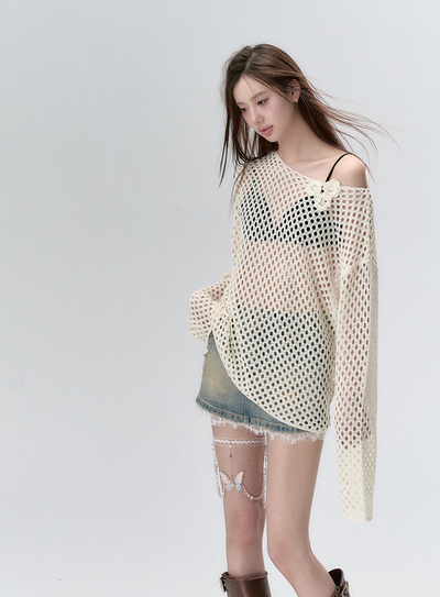 See-through knit top with flower embroidery patch VIA0089