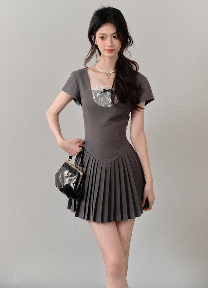 Waist-Switching Pleated Dress with Lace Design at Bust YOO0066