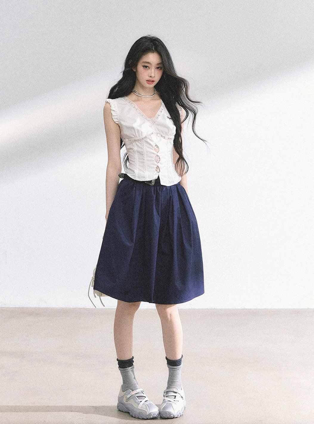 V-neck Lace Small Flying Sleeve Shirt DIA0523
