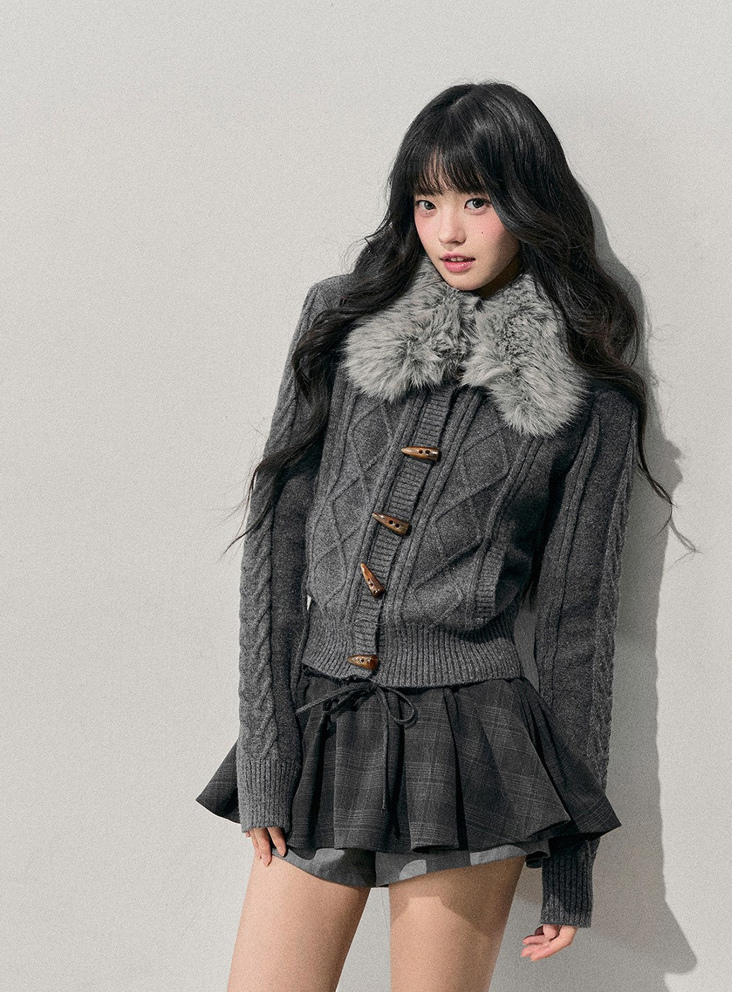 Fur collar Horn Button Cable Knit Cardigan DIA0759