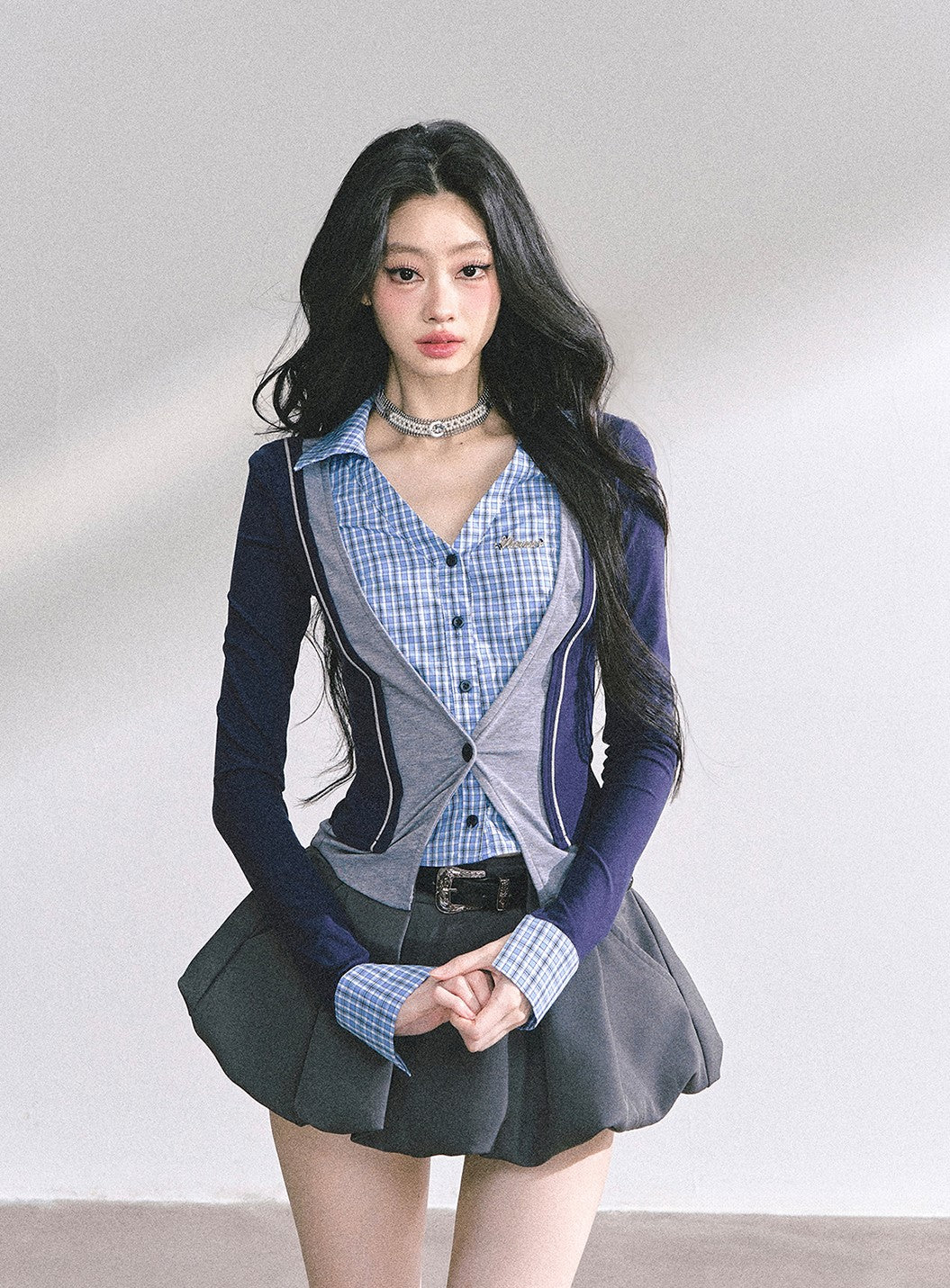 Fake Two-Piece V-neck Shirt DIA0543