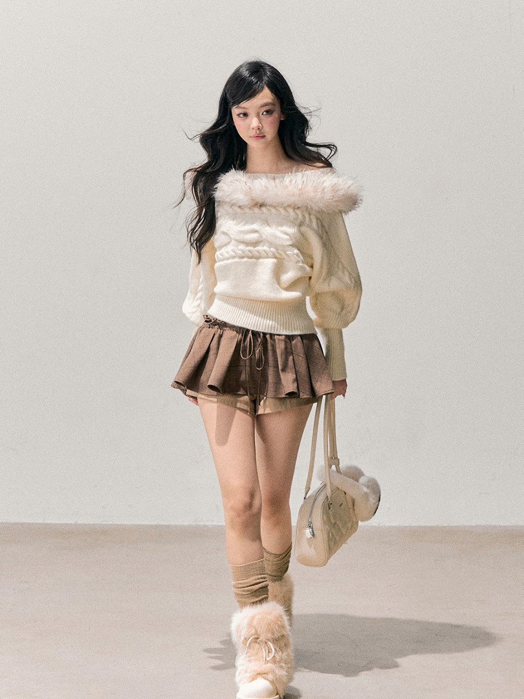 Off-Shoulder Fleece Sweater DIA0709