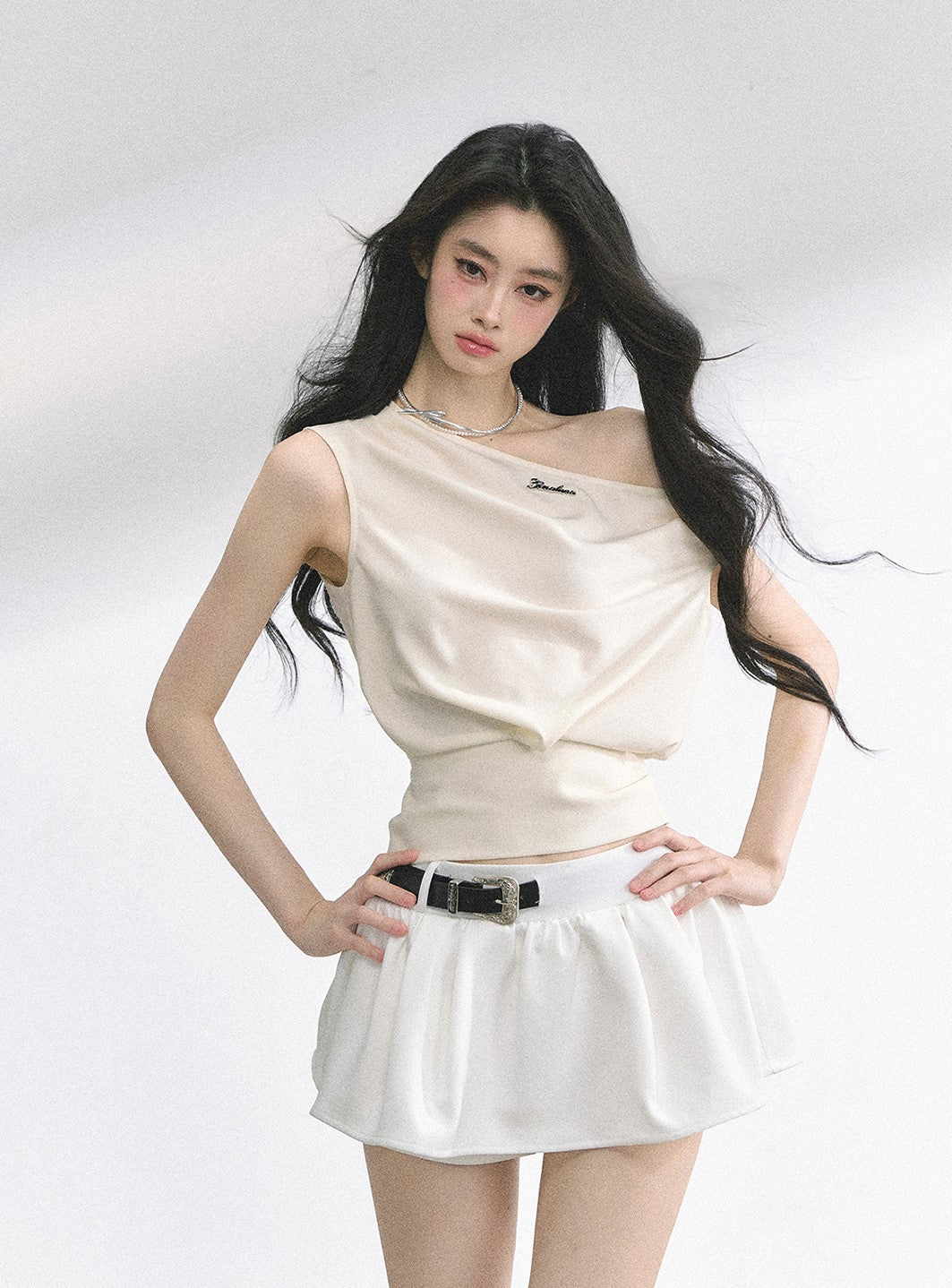 Slim Waist Off-shoulder Top DIA0494