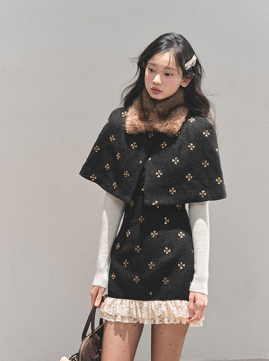 Sequins Design Dress/Detachable Fur Collar Cape DIA0750