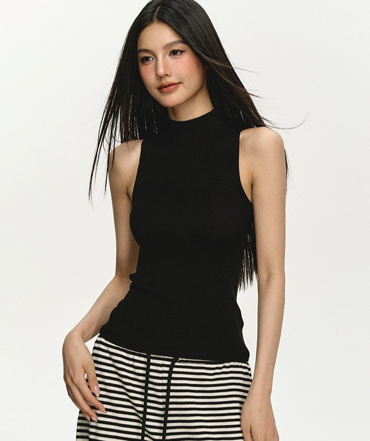 Mid-neck Knitted Sleeveless Top ANA0018