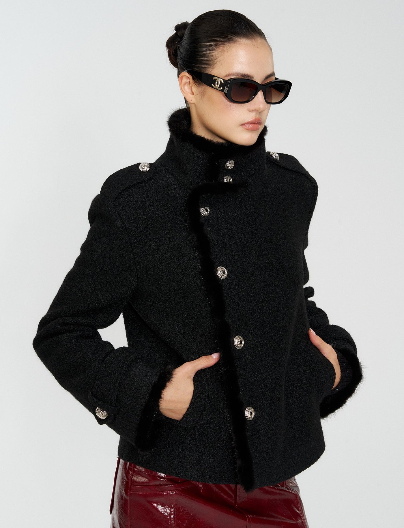 Black Furry High-Neck Short Jacket/Scarf 4MU0165