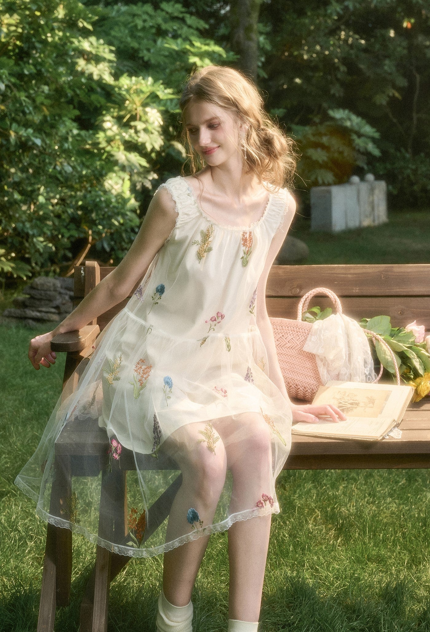 Tulle Flowing Flowers Embroidery Dress GRO0167
