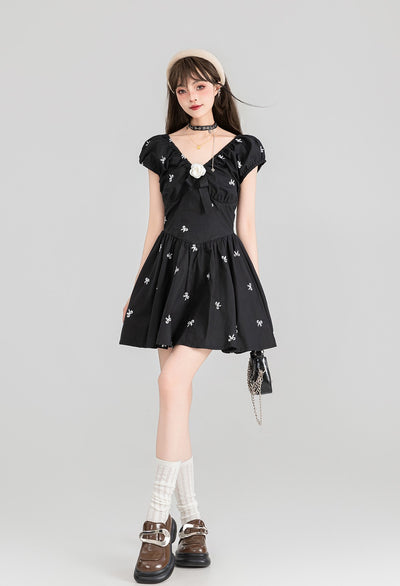 French Floral Bow Embroidered Black Puff Sleeves V-neck Princess Dress KEI0119