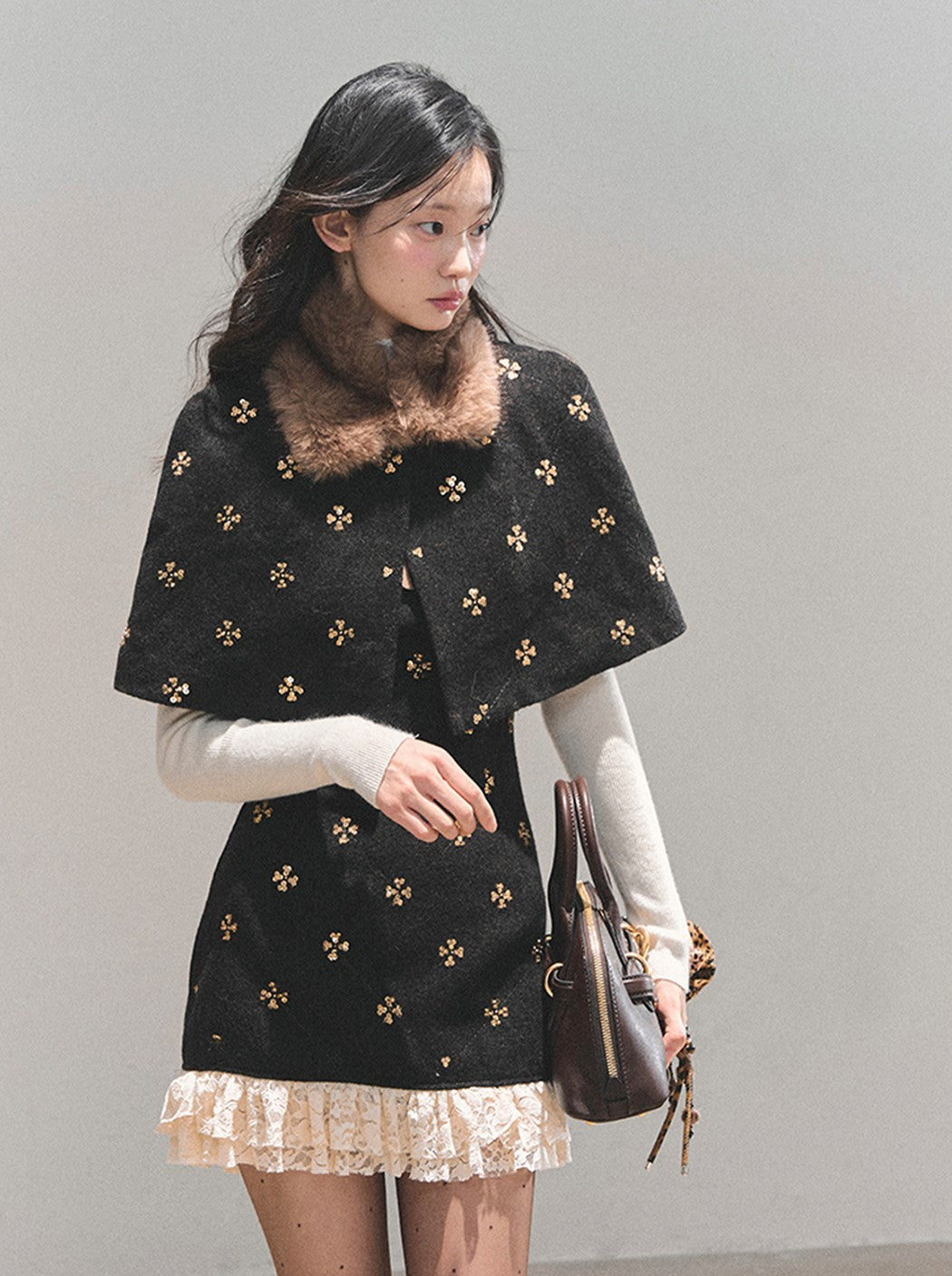 Sequins Design Dress/Detachable Fur Collar Cape DIA0750