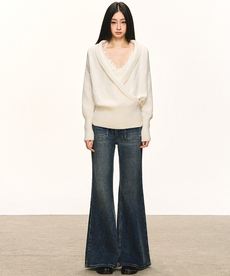 White V-neck Sweater/Lace Camisole ANA0091