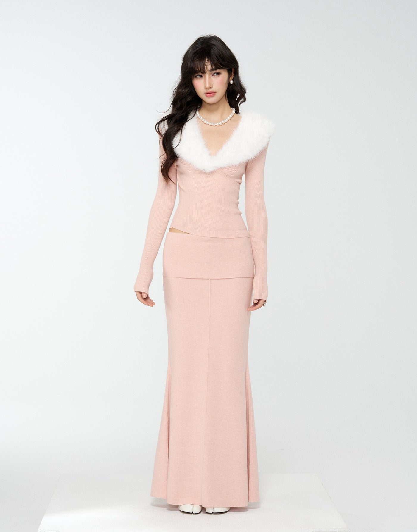 Detachable Fur Collar Sweater/Fishtail Skirt 4MU0171