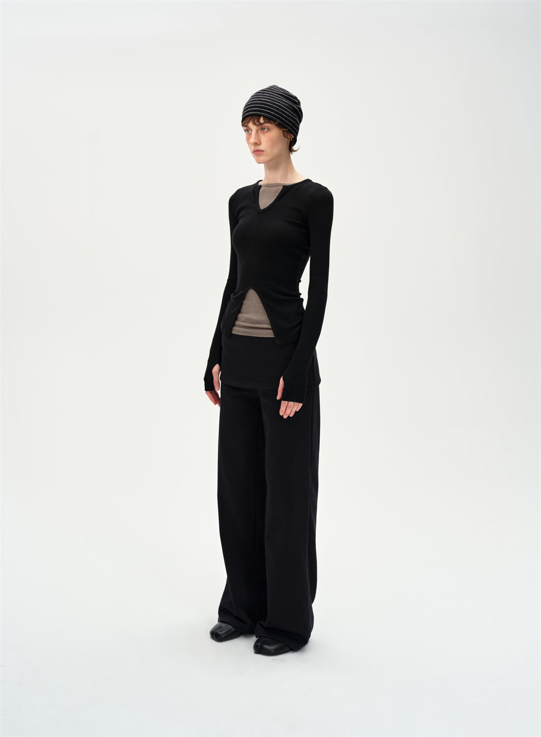 V-neck Patchwork Slit Hem T-shirt CUR0263