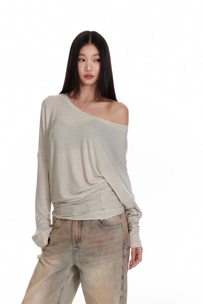 Oblique Shoulder Pleated Stacked Bottoming Long-sleeved T-shirt 4MU0072