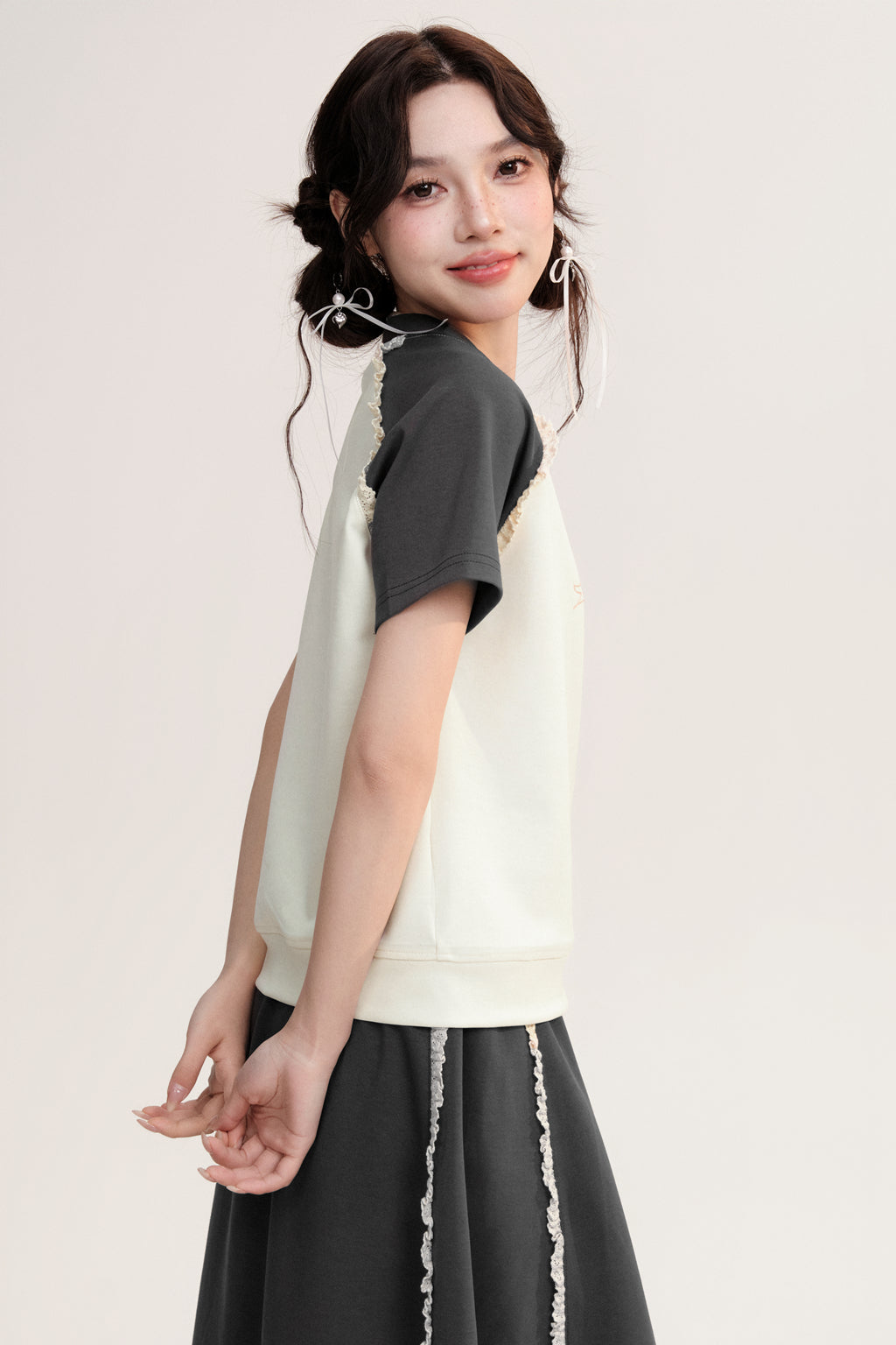 Lace Bow Short Sleeve T-shirt/Skirt AOO0024