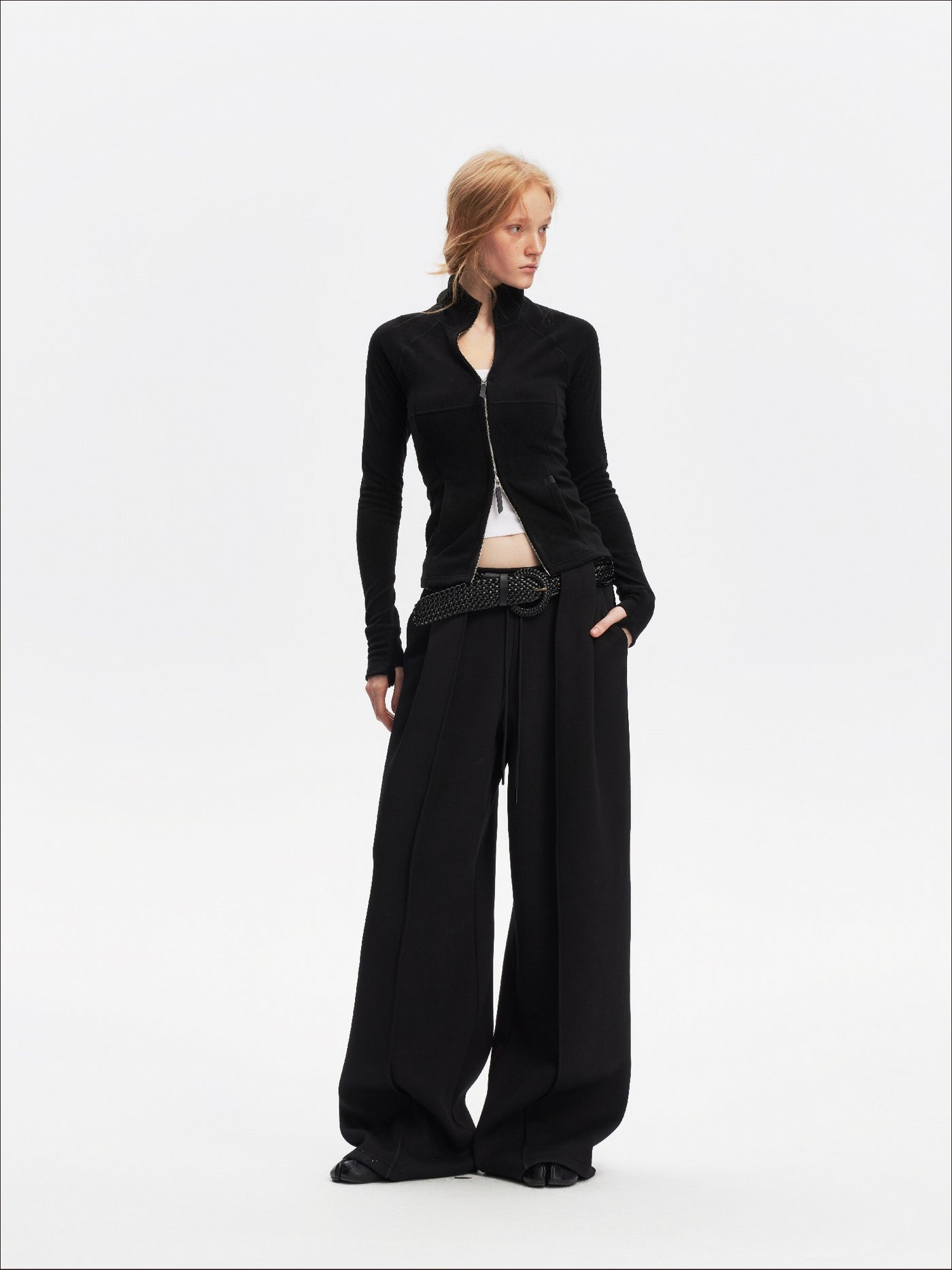 Curved Drape Silhouette Sweatpants SAL0207