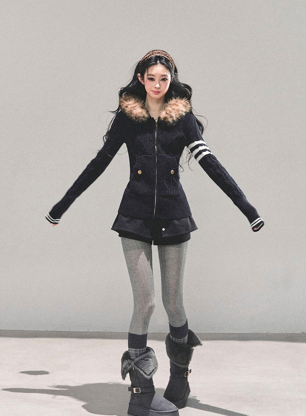 Long-sleeved Hooded Knit Cardigan DIA0665