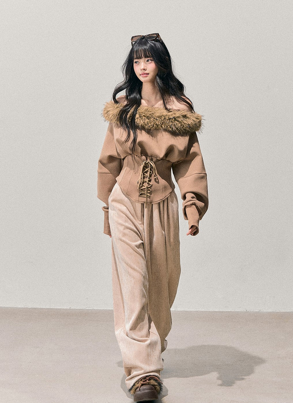 Fur Off-Shoulder Lace-up Waist T-Shirt DIA0744