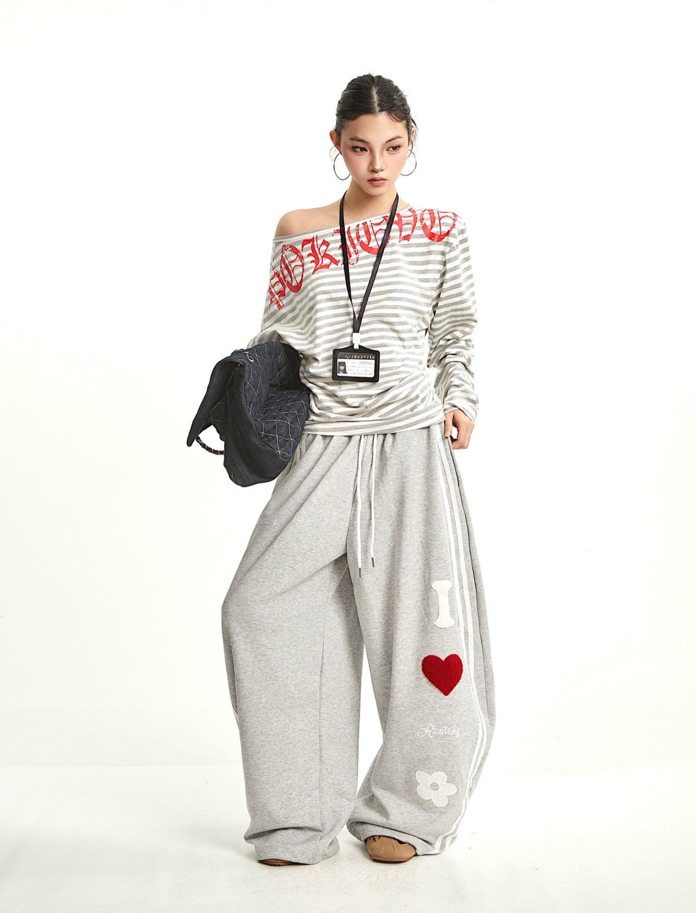 Striped Oblique Shoulder Long-sleeved T-shirt UNC0279