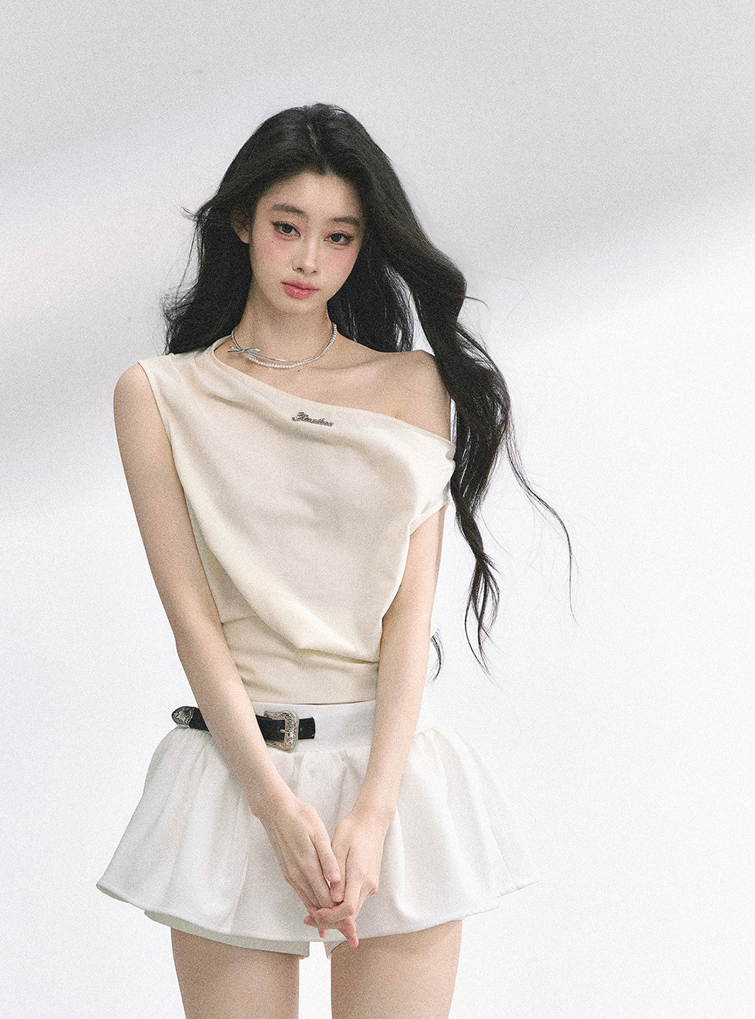 Slim Waist Off-shoulder Top DIA0494