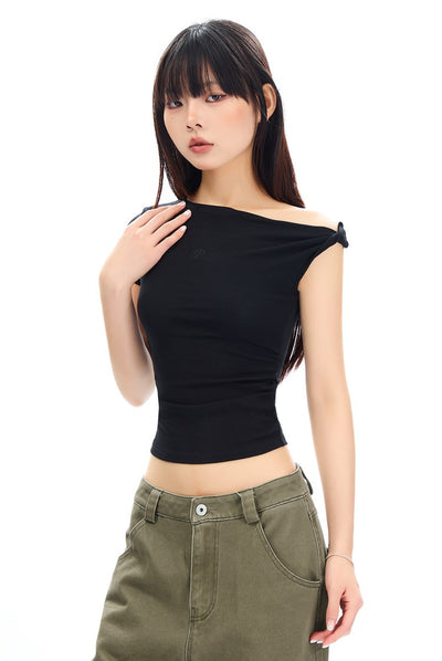 Irregular Oblique Shoulder Short-sleeved T-shirt APE0305