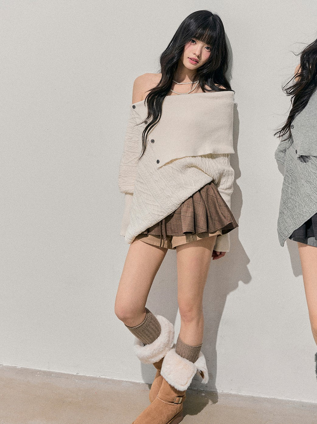 Off-shoulder Irregular Sweater DIA0721