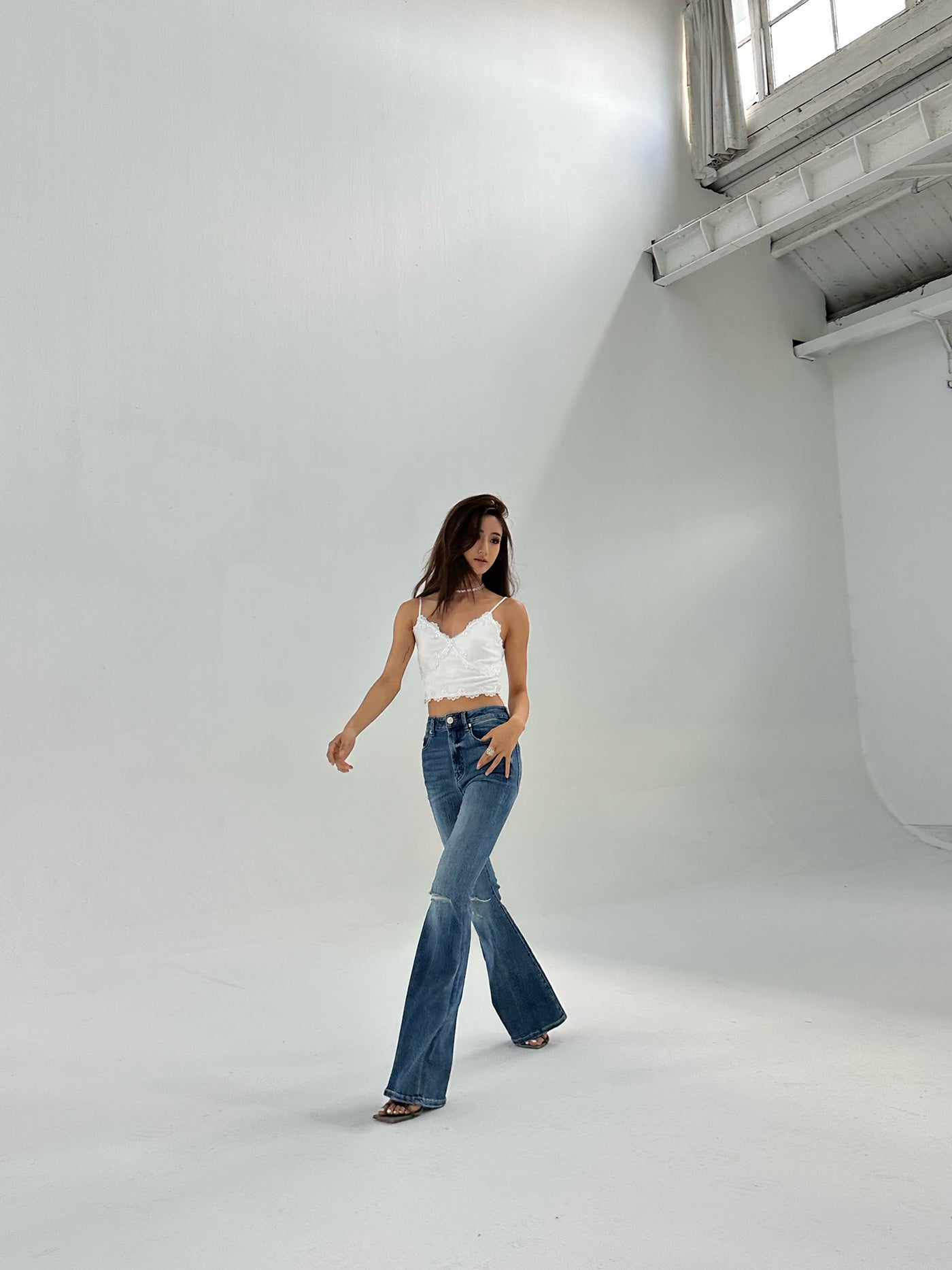 Blue High-waist Slim Loose Ripped Micro-flared Jeans SNT0018