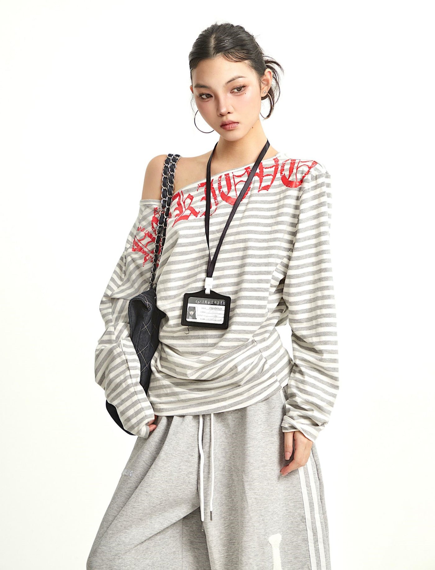 Striped Oblique Shoulder Long-sleeved T-shirt UNC0279