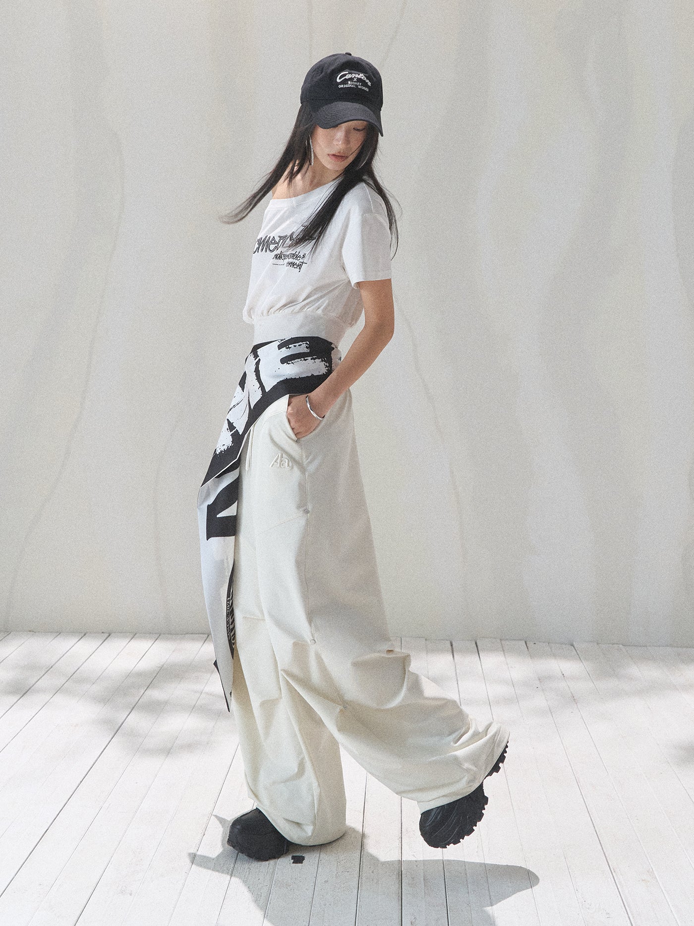 Oblique Shoulder Short T-shirt ACM0080