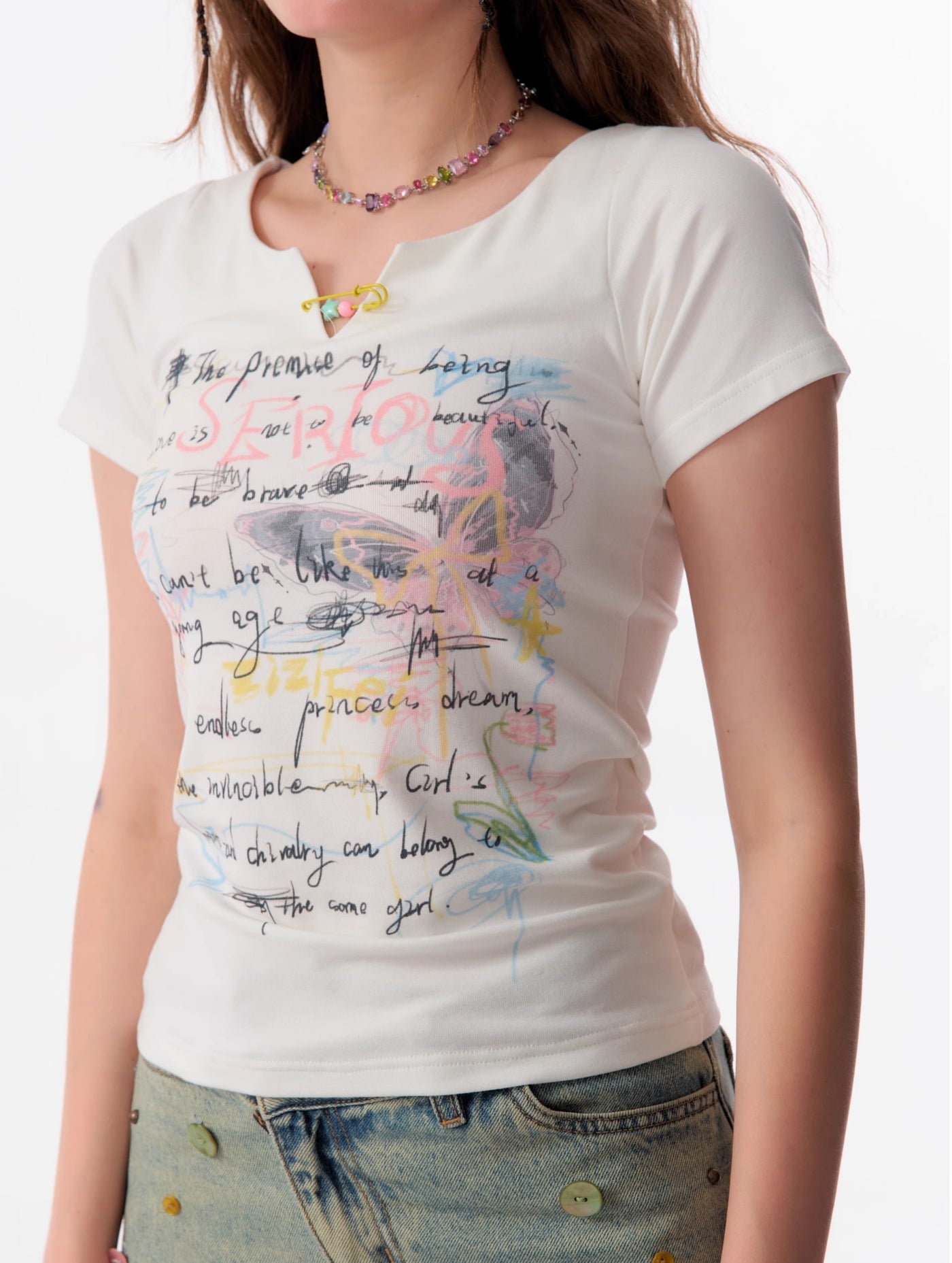 Letter Graffiti Print Slim Small V-neck Short-sleeved T-shirt ZIZ0100