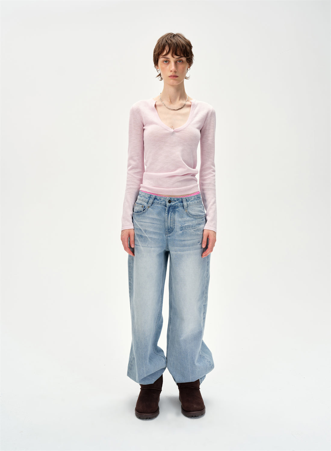 V-neck Long Sleeved Sweater CUR0253