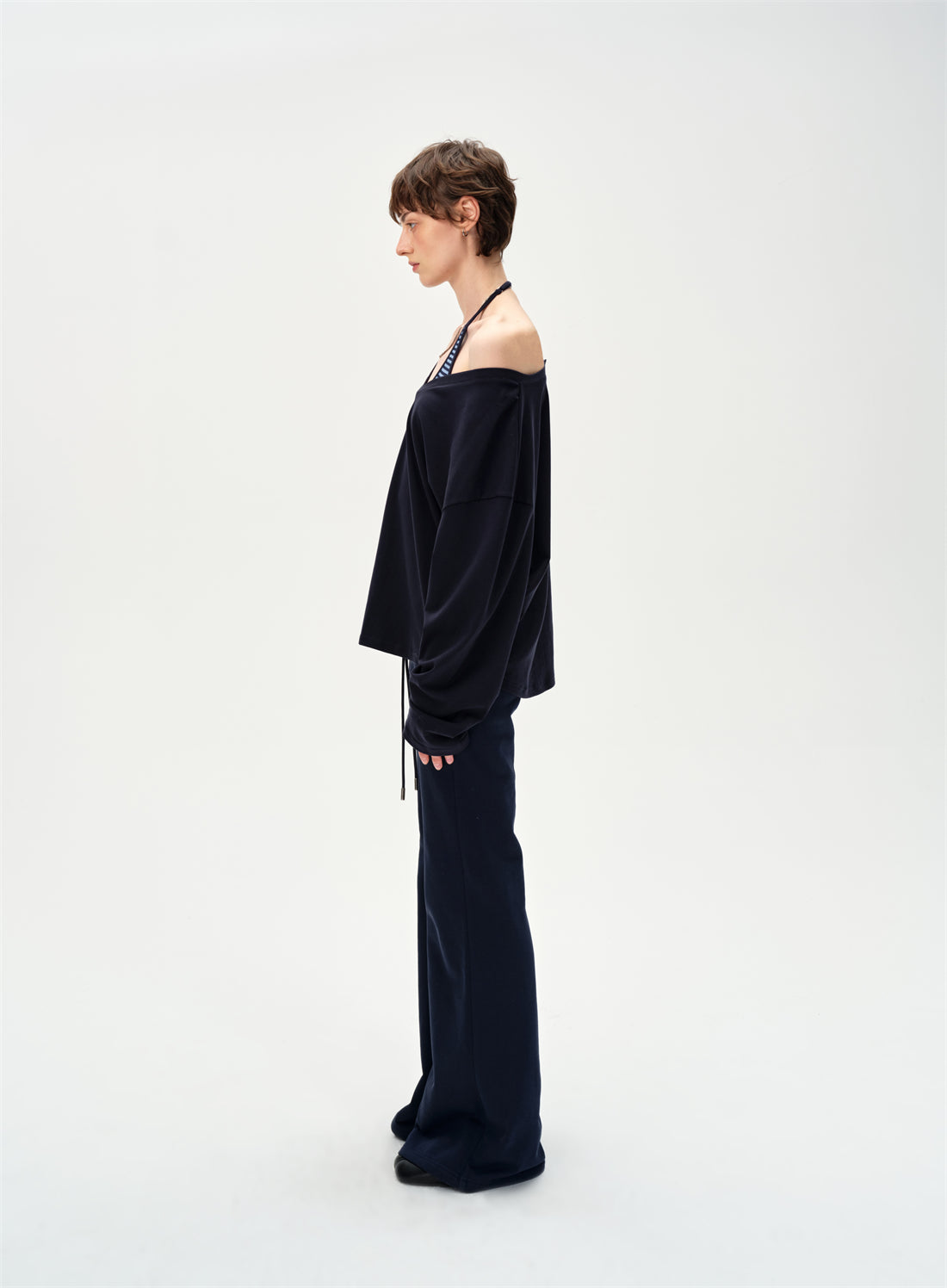 Lazy Off-shoulder Long-sleeved T-shirt CUR0250