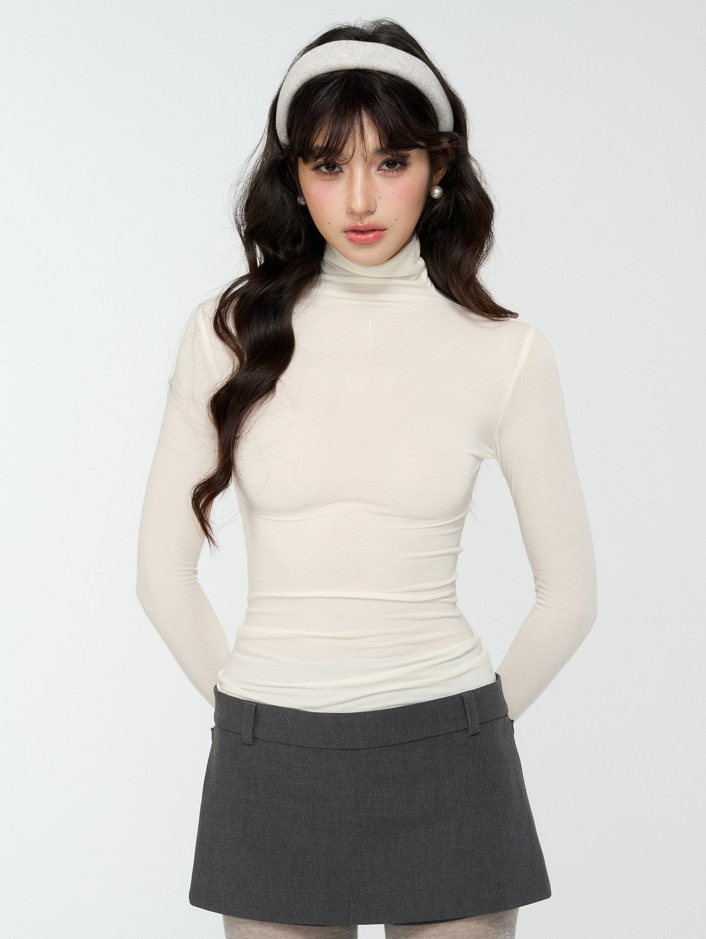 Turtleneck Rhinestone Cross Basic Top 4MU0175