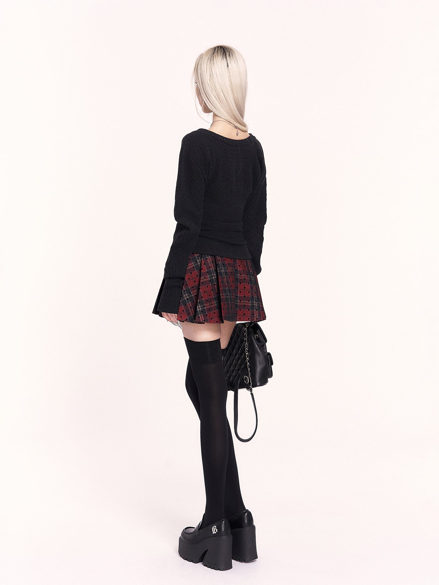 Slimming V-neck Cable Sweater VOC0475