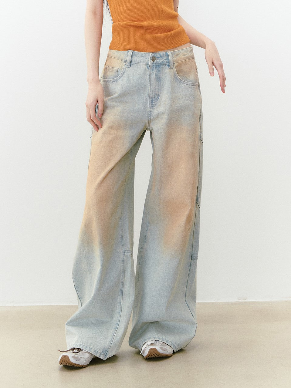 Knitted Top/Halter Neck Top/Jeans VIA0295