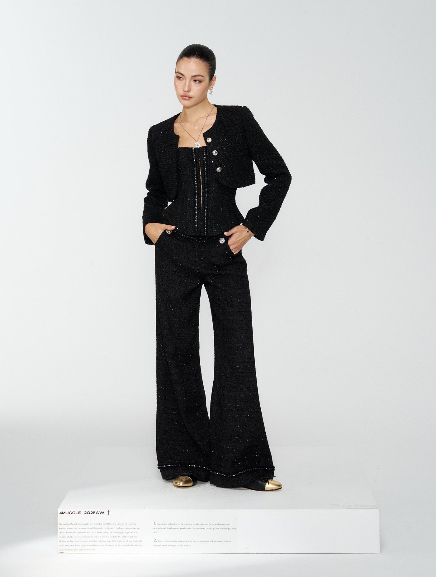 Black Luxurious-style Short Jacket/Camisole/Pants 4MU0161