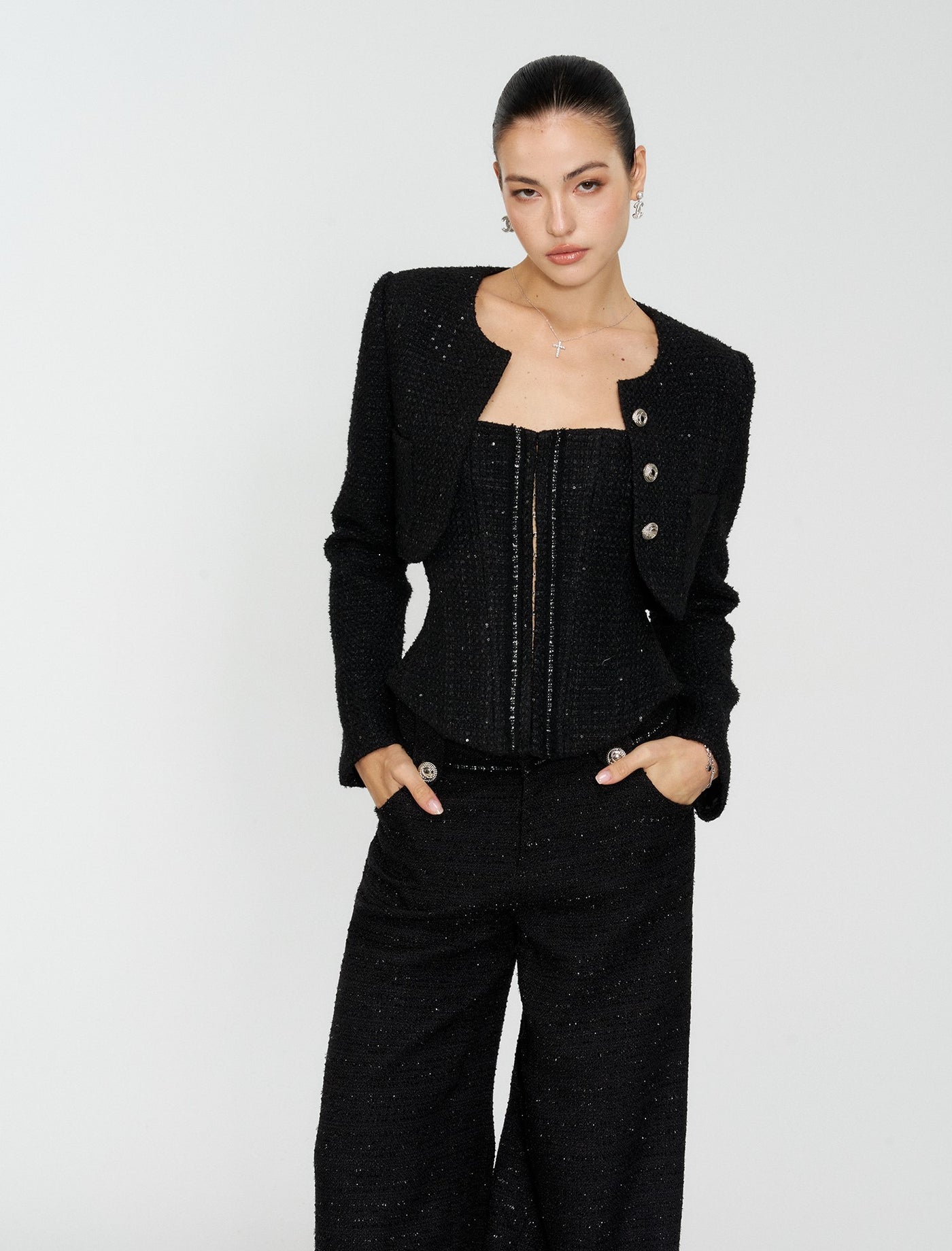 Black Luxurious-style Short Jacket/Camisole/Pants 4MU0161