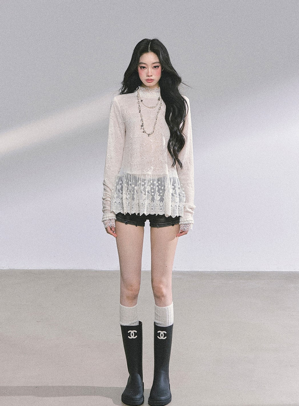 Half Turtleneck Lace Thin Shirt DIA0581