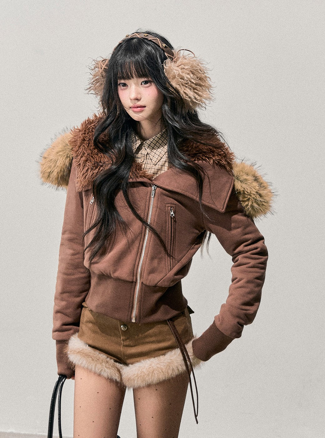 Brown Plush Warm Belt Shorts DIA0769