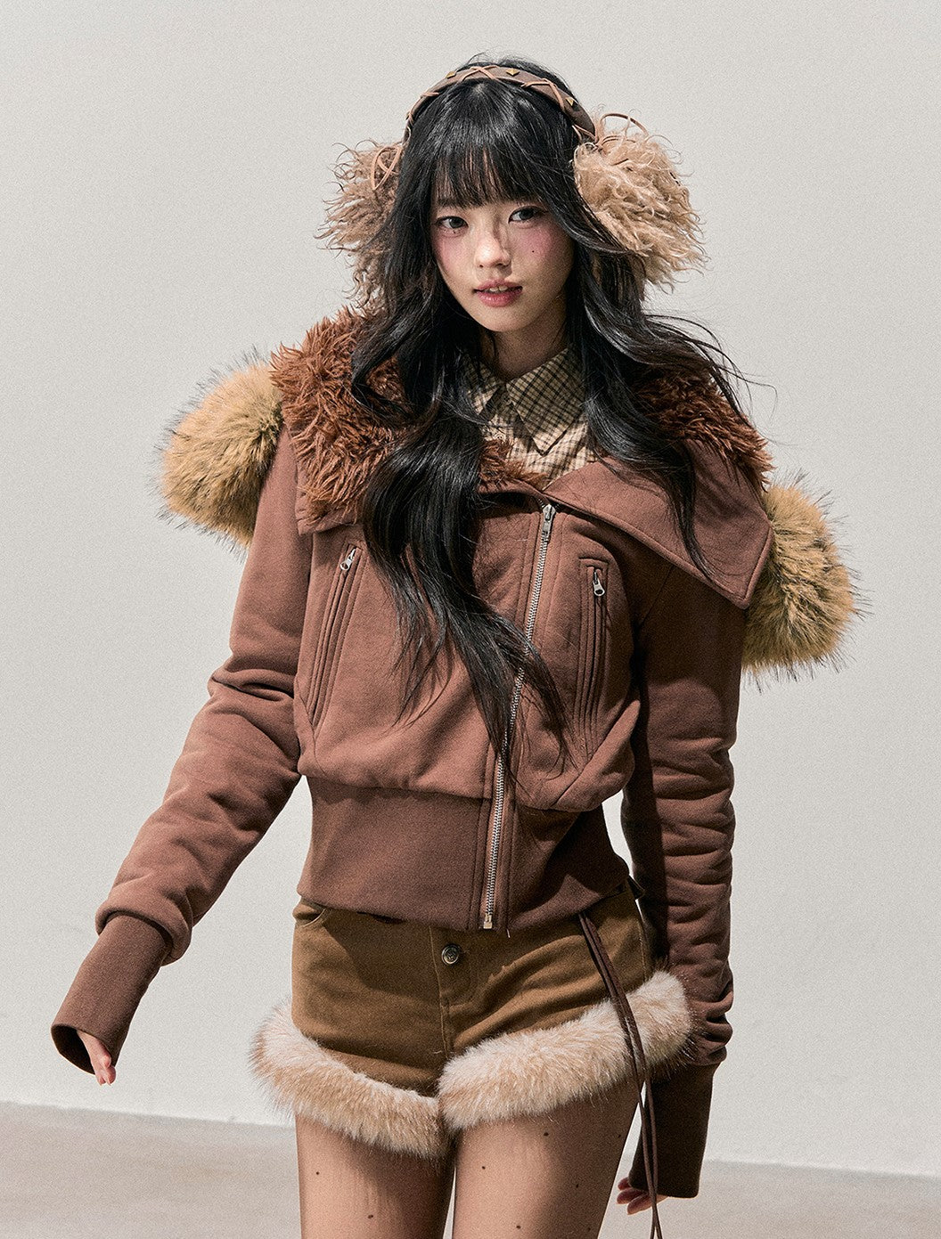 Brown Plush Warm Belt Shorts DIA0769