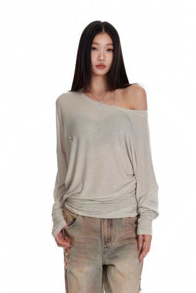 Oblique Shoulder Pleated Stacked Bottoming Long-sleeved T-shirt 4MU0072