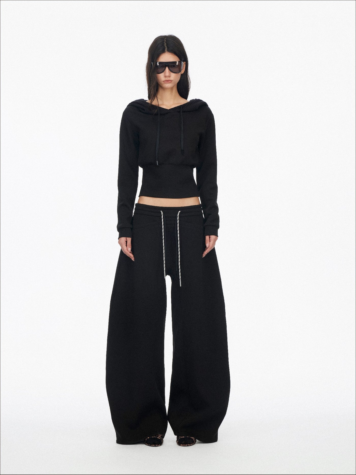 Classic Wide-Leg Drawstring Sweatpants SAL0197