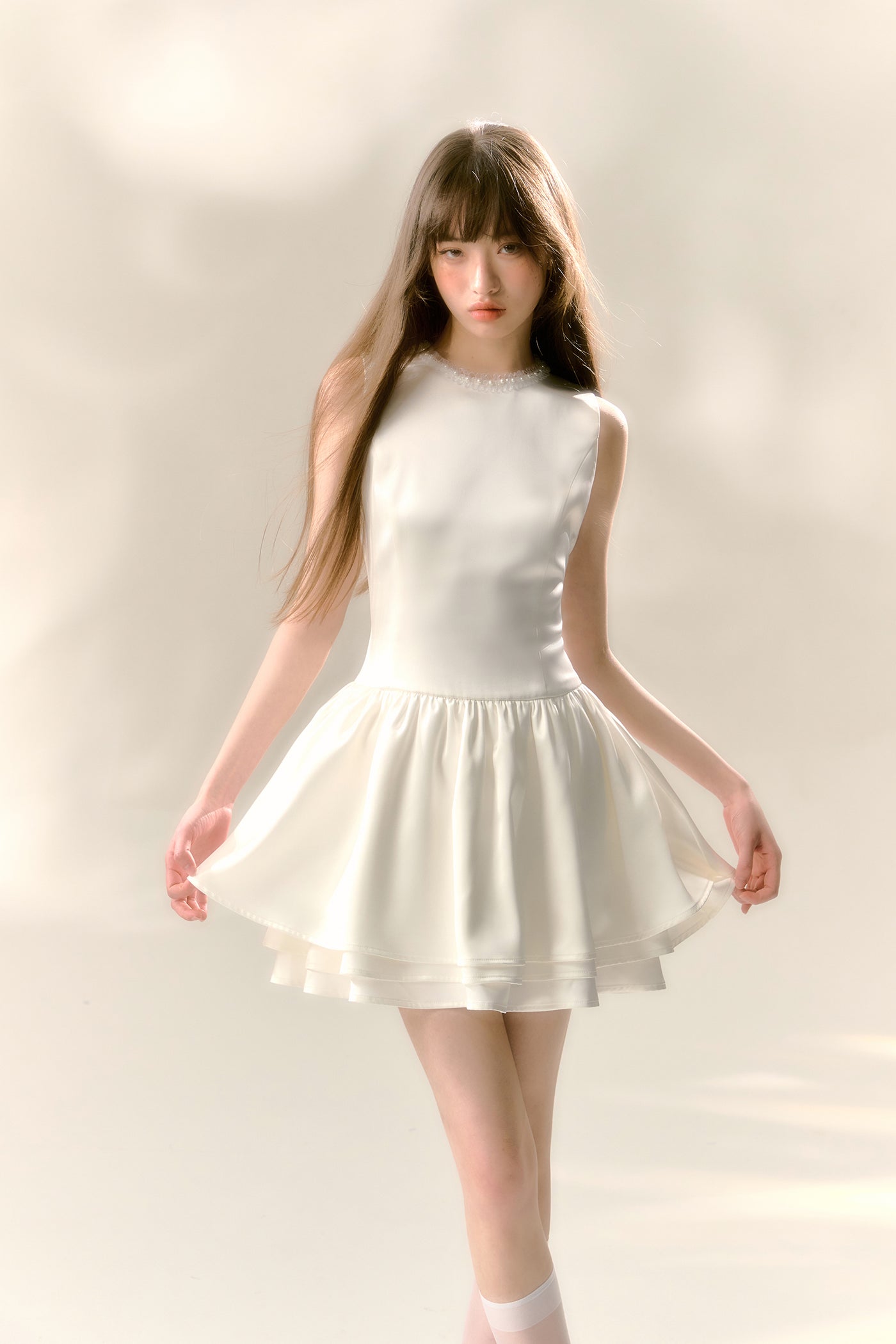 Pearlescent White Satin Three-layer Dress REC0022