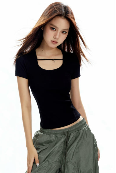 Slim Ribbed Lace-up U-neck Short-sleeved T-shirt APE0327