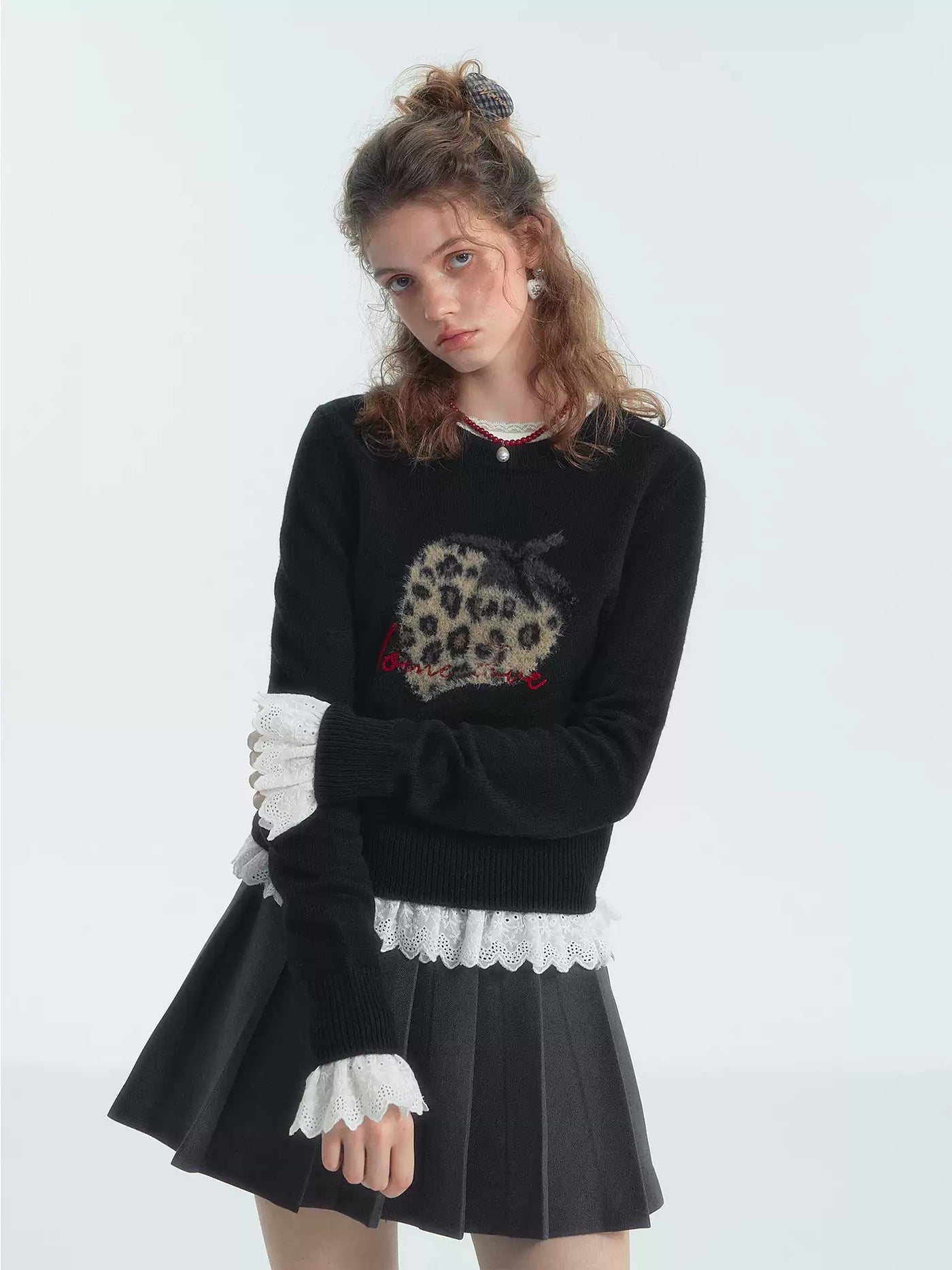 Leopard Strawberry Crew Neck Long Sleeve Sweater SOM0123